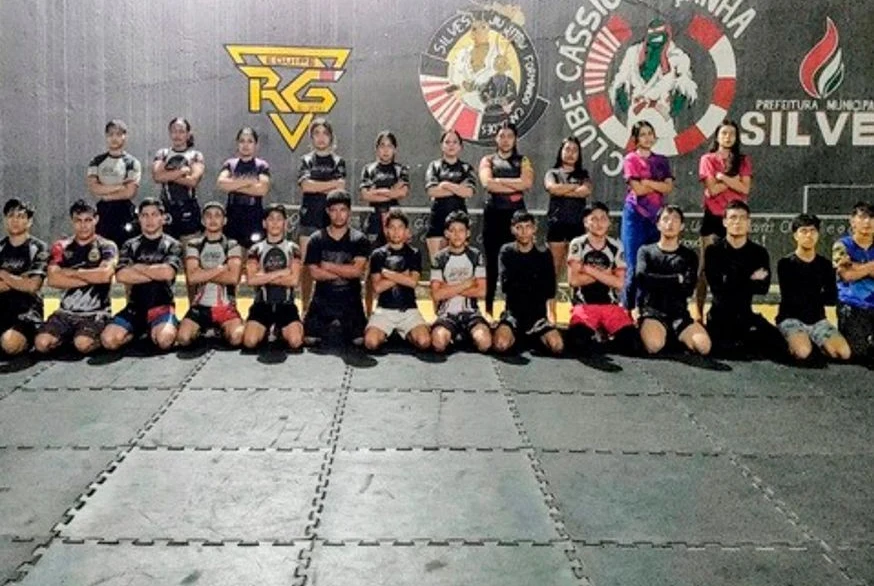 Turma Infantil e Juvenil de Jiu-Jitsu ADAMCE